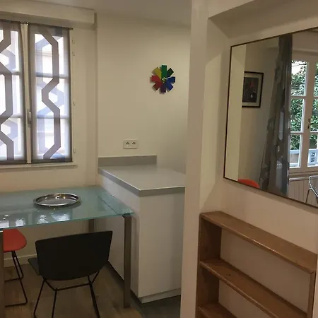 Freed'home Les Jacobins Apartment *